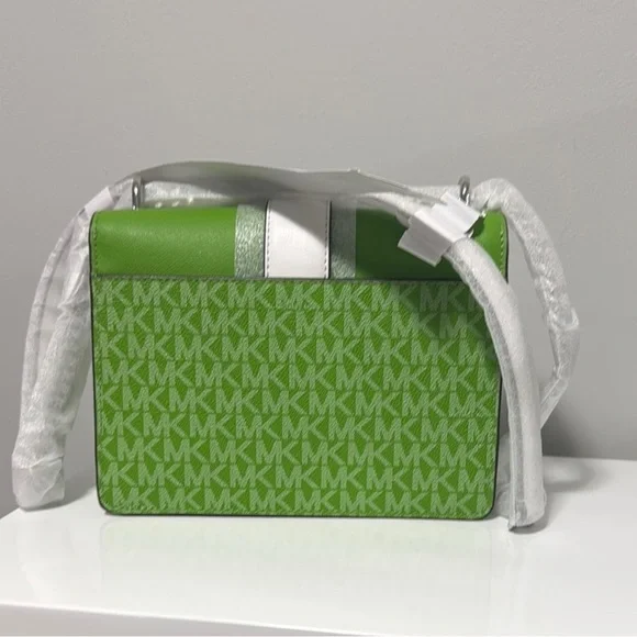 Michael Kors Green NWT crossbody - Picture 2 of 8